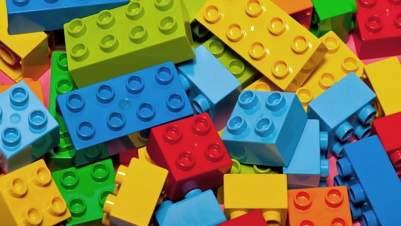 How The Best Software Engineers Learn A Tech Stack - The Lego Model